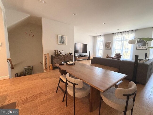 Photo - 12305 W Oaks Dr