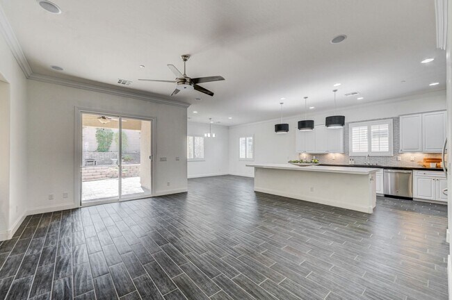 Photo - Luxury Single Story 3 Bedroom!