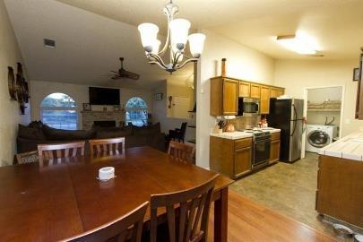 Photo - 6044 E Illinois Ave