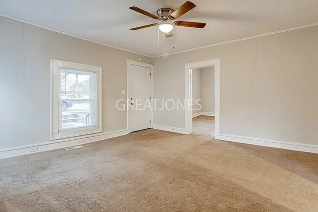 Photo - 204 Woodside Ave