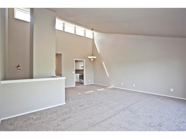 Photo - 14 Shakespeare Dr