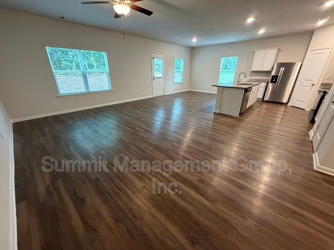 Photo - 219 Limestone Cir