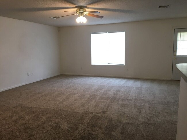 Photo - 4-Bedroom House for Rent in Killeen