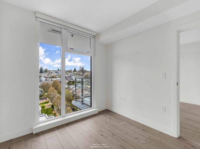 Photo - 8181 Chester St Unit 1302