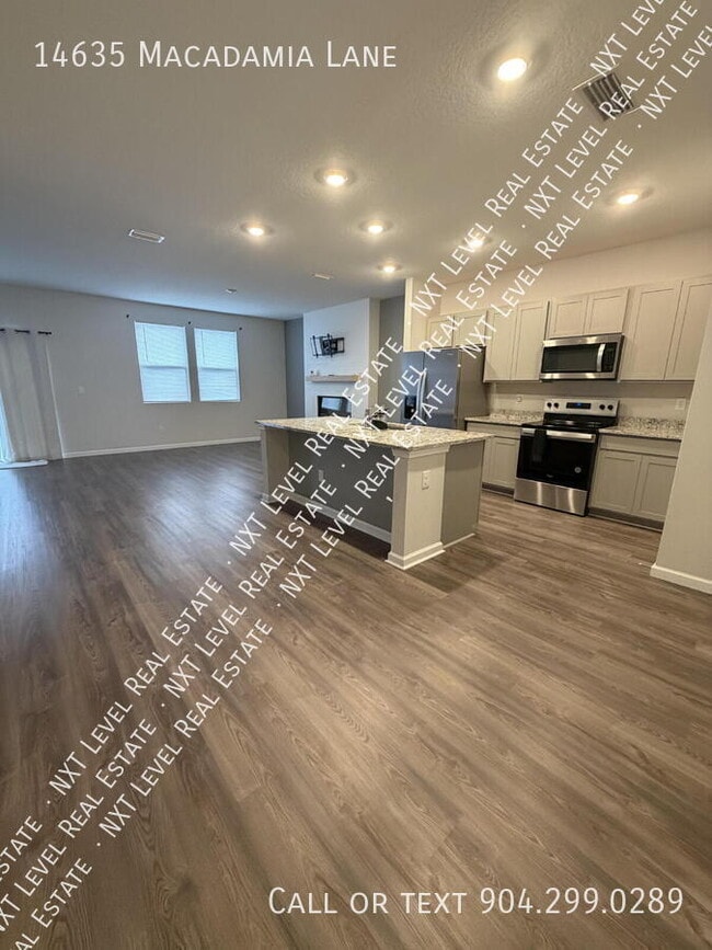 Photo - 14635 Macadamia Ln