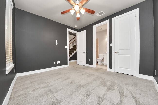 Photo - 2704 Freund St