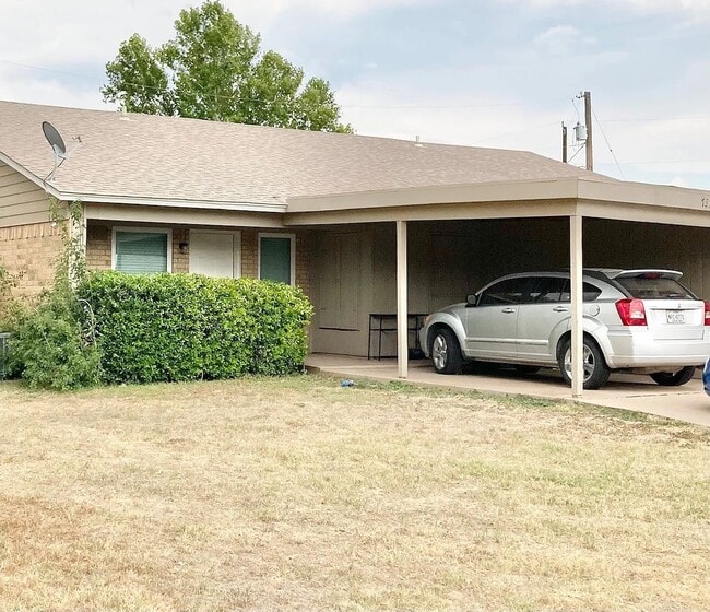 Photo - 733 Chaparral Cir Unit 733