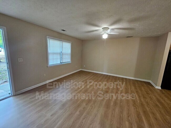 Photo - 111 Jay Ln Unit B