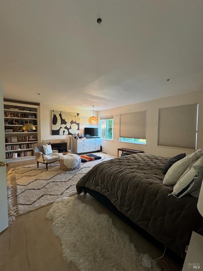 Building Photo - 67 Via Los Altos Rental