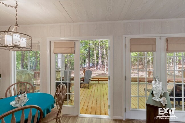 Photo - 4 Bedroom, 2 Bath Home Available on Kerr Lake with Private Dock