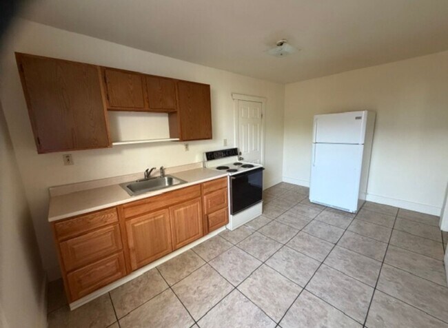 Photo - 210 N Liberty St Unit #3