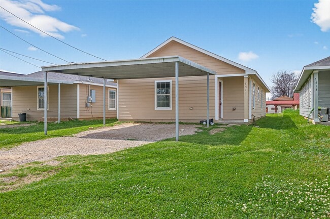 Building Photo - 7511 Dyer St