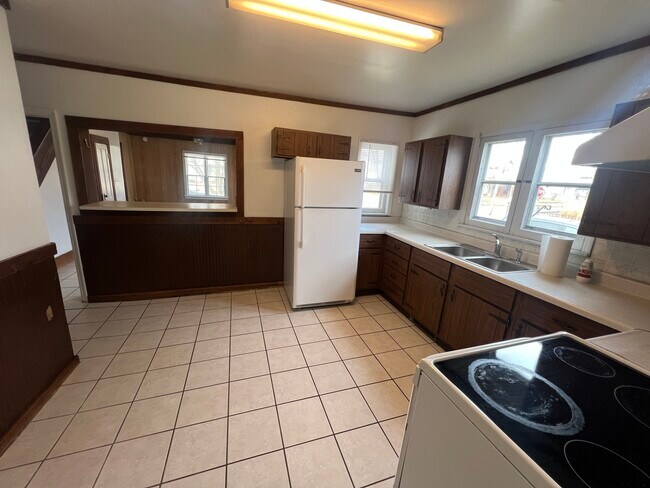 Photo - 401 S Bluff St Unit 401 S Bluff St  A