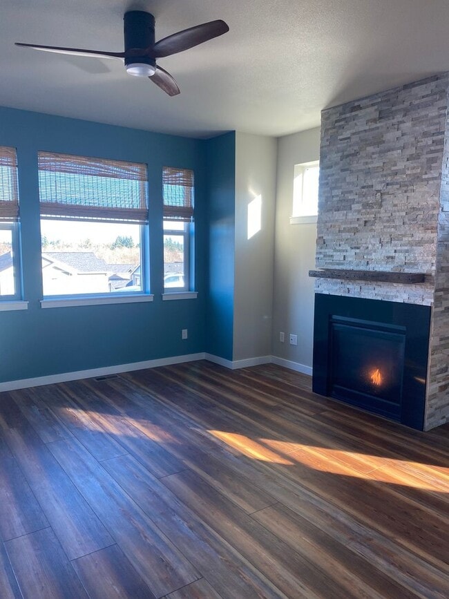 Photo - 1967 Calico Loop