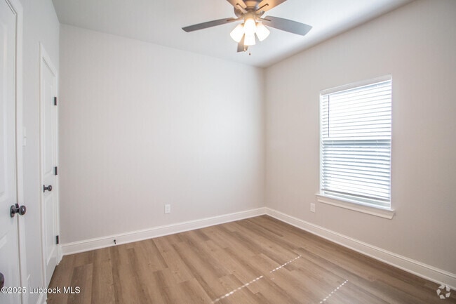 Building Photo - 2534 137th St Rental
