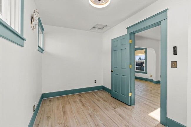 Photo - Spacious Tacoma Rental Featuring Large Yard & Entertainer’s Deck