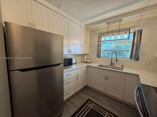 Photo - 710 N K St Unidad 202