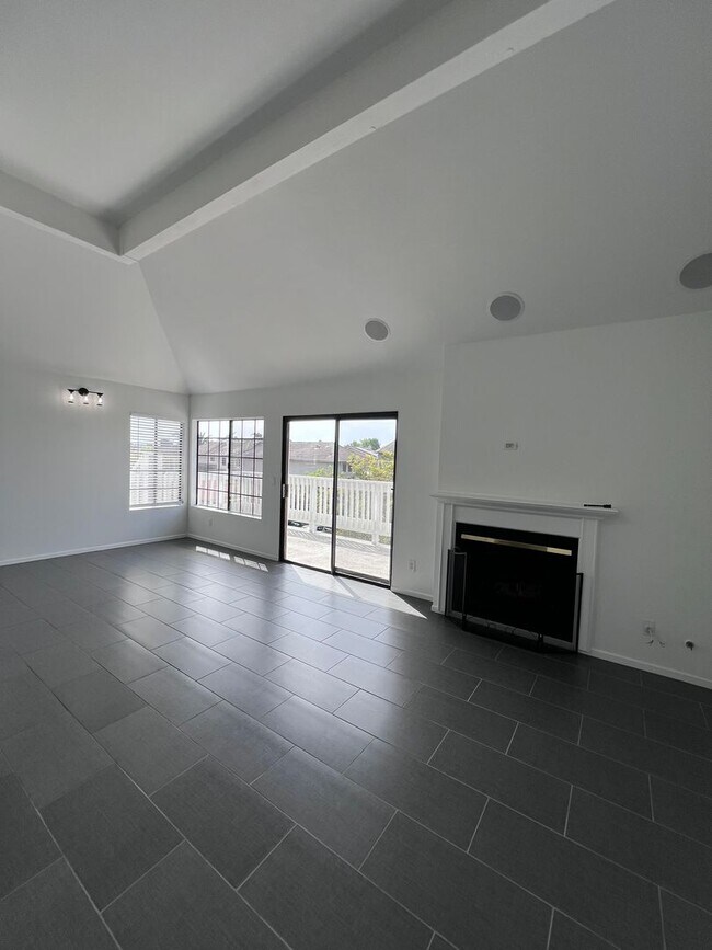 Photo - Rare 3 bed 2 bath Townhome available now.