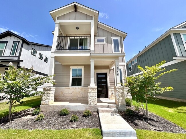 Spacious 3/BR 2.5/BA Home with Modern Fini... - Spacious 3/BR 2.5/BA Home with Modern Fini...