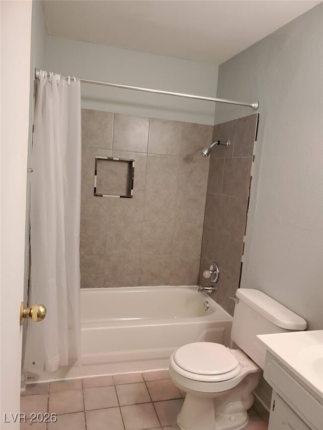 Building Photo - 5390 S Swenson St Unit 27