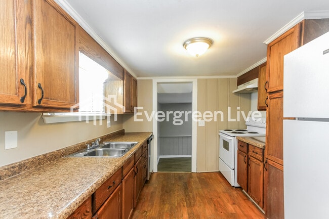 Photo - 225 Burke Ave