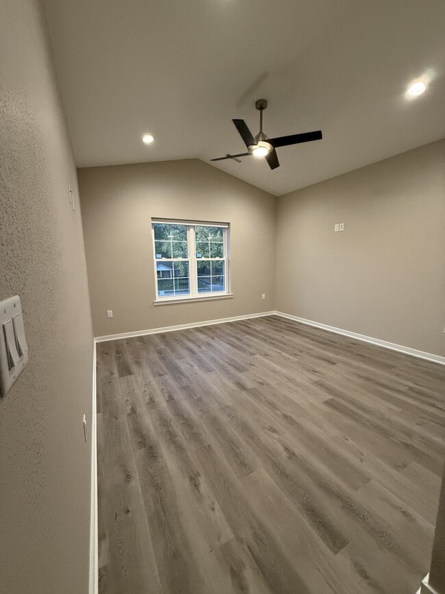 Photo - 2155 W Mill Rd