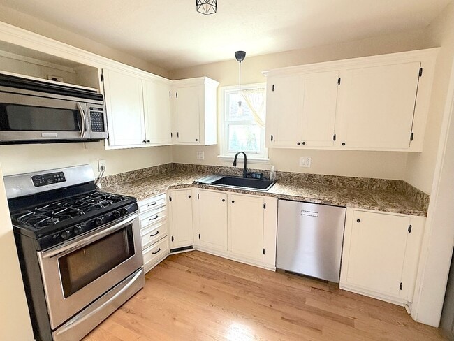 Photo - Cute Home in Westside South Neighborhood