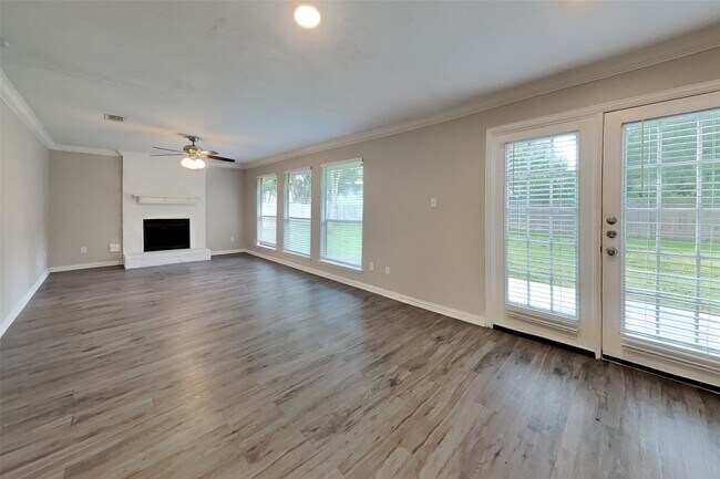 Photo - 15506 Swan Creek Dr