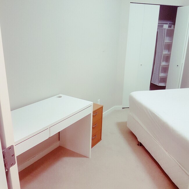 Photo - 13768 108 Av Unit Quattro 3