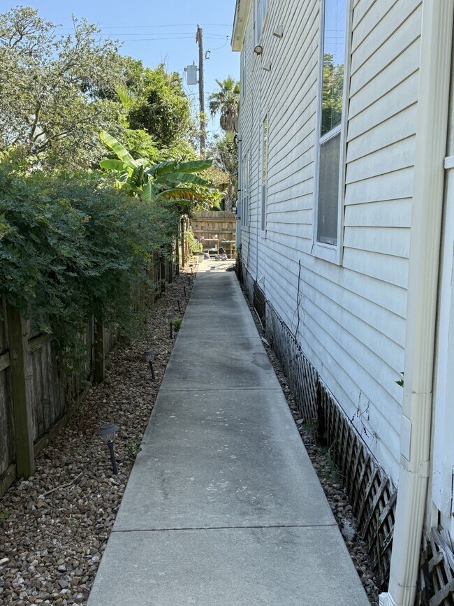 Photo - 1519 Avenue M Ave