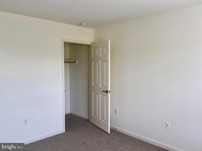 Photo - 26 Sequoia Dr