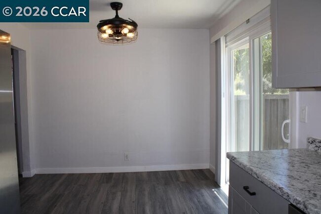 Photo - 130 Aster Ct