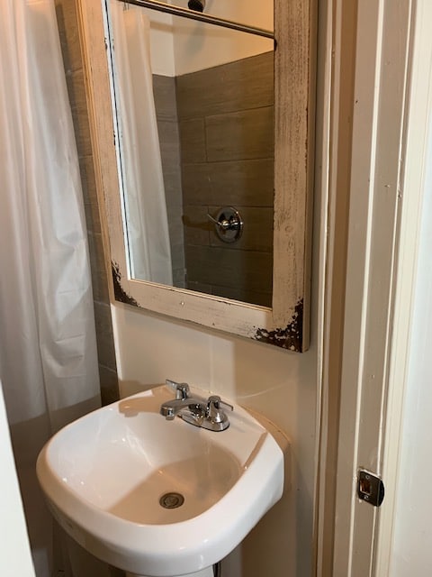 Photo - 2547 Springdale Rd SW