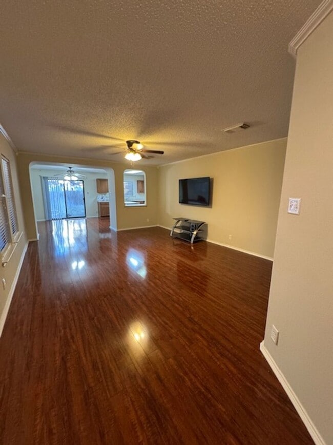 Photo - 10114 Sandbrook Hill