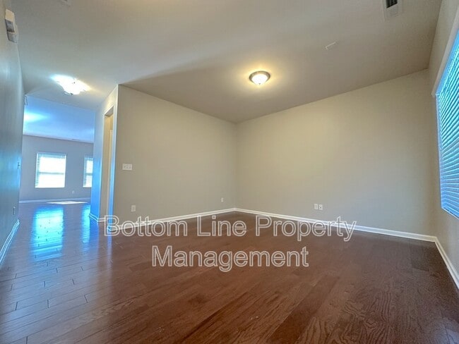 Photo - 137 Willow Valley Dr