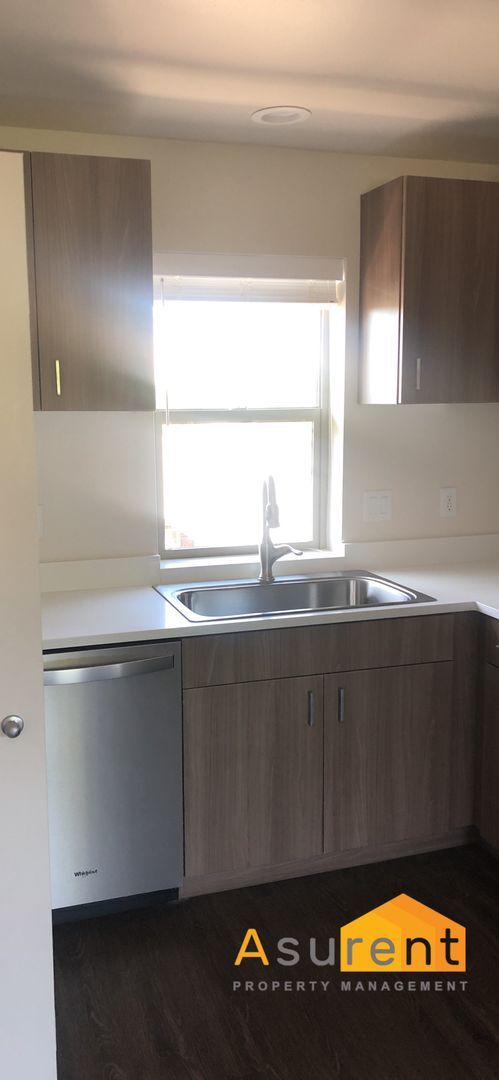 Photo - New Townhome close to downtown!