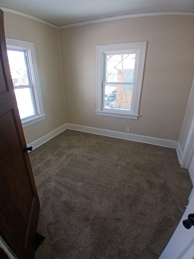 Photo - 2305 Broadway