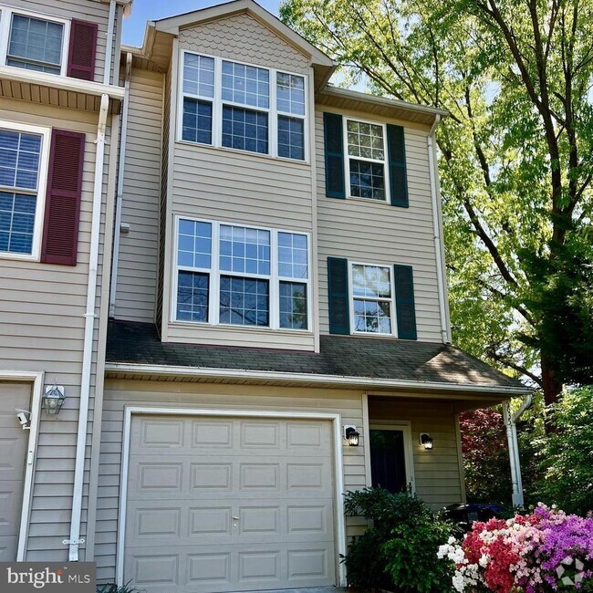 Building Photo - 5635 Gosling Dr Rental