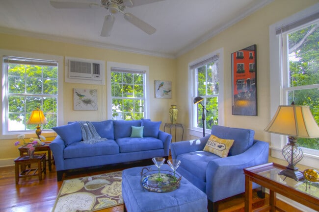 Photo - Furnished 1 bedroom 1 Bathroom in Old Town