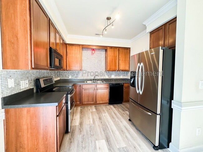 Photo - 205 Old Grove Ln