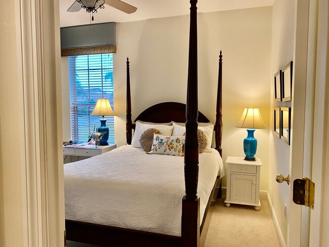 Photo - 4532 Whispering Oaks Dr