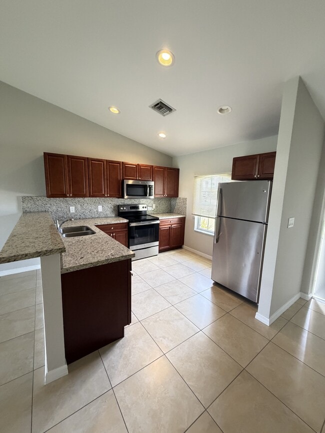 Photo - 1815 Santa Barbara Blvd S