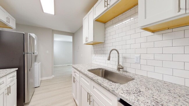 Photo - Longview Village Apartments