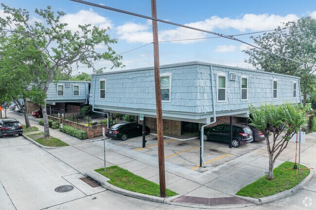 Gaslight Square Apartments