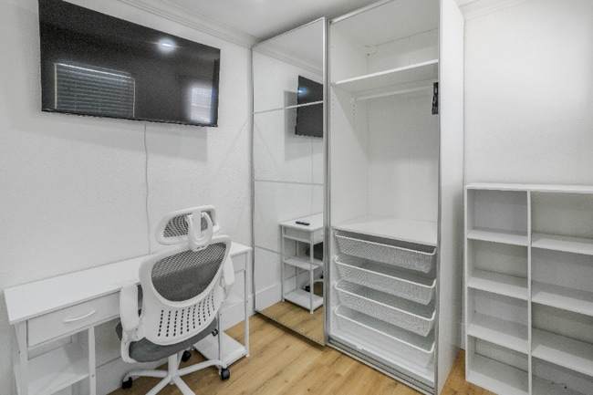 Photo - 312 La France Ave Unidad 312A