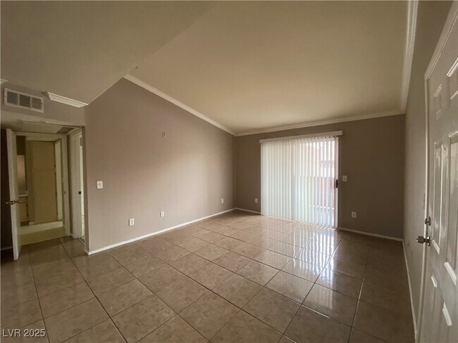 Photo - 1150 N Buffalo Dr Unit 2118