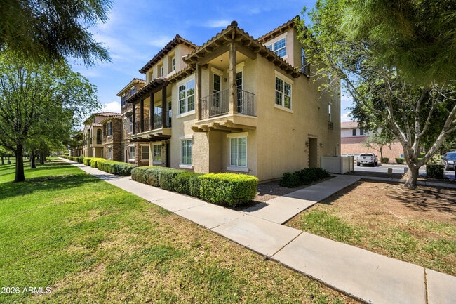 Building Photo - 3691 E Leslie Dr