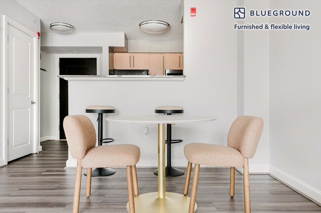 Photo - 4835 Cordell Ave Unidad FL6-ID1221