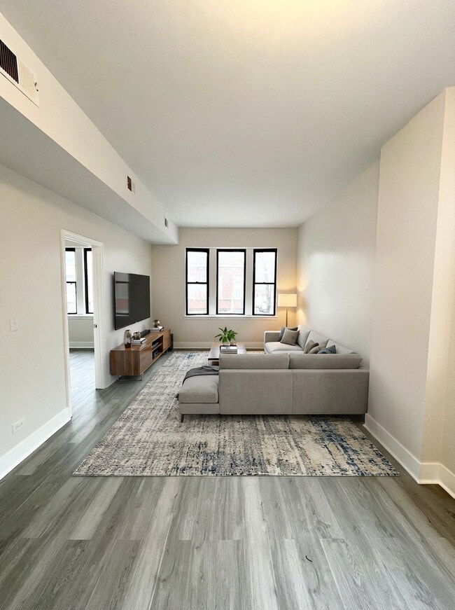 Photo - 2258 S Sacramento Ave Unidad 2B