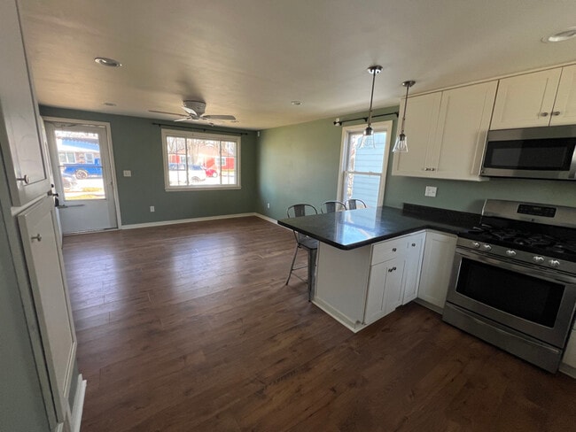 Photo - 414 N Lindberg St